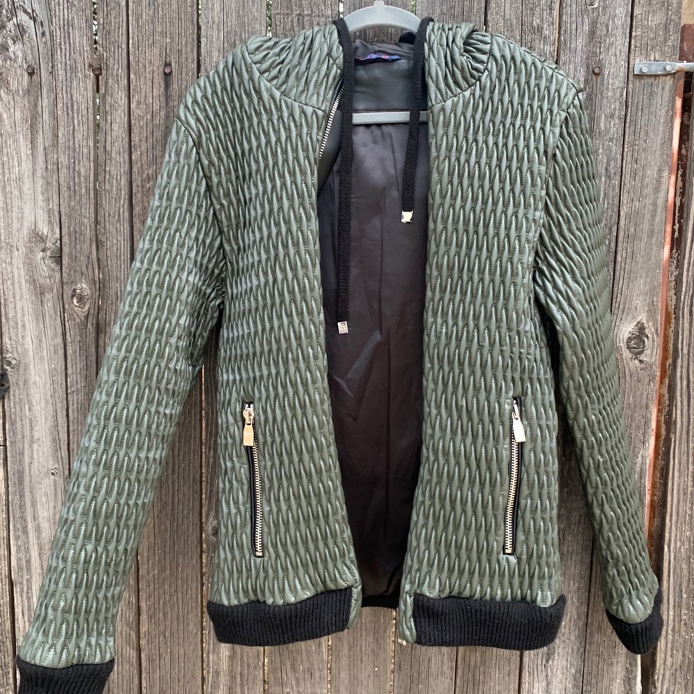 RNT23 | Mens Quilted Hoodie Sports Jacket